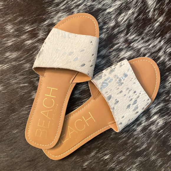 Cowhide slides - Picture 2 of 2